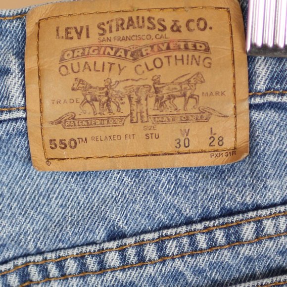 Levis 550 Relaxed Student Fit Jeans - Picture 9 of 17